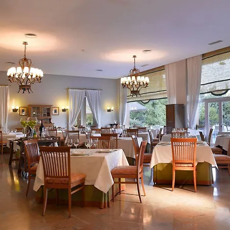 Hotel Parador De Córdoba