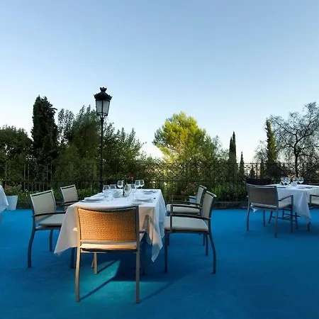 Ξενοδοχείο De 4*